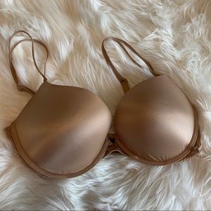 Victoria’s Secret very sexy push up nude 36D